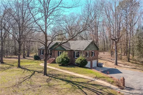 16018 Prince George Dr, Disputanta, VA 23842
