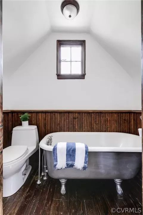 Bath - 4300 Stuart Ave, Richmond, VA 23221 photo 4 of 4