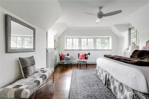 Bedroom - 4300 Stuart Ave, Richmond, VA 23221 photo 1 of 6