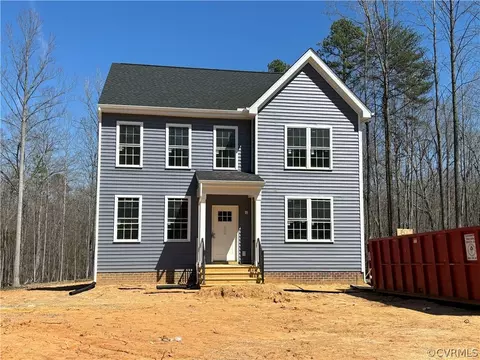 10961 Evergreen Dr, Amelia Court House, VA 23002