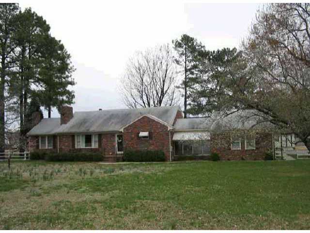 8192 Lee Davis Rd, Mechanicsville, VA 23111 photo 1