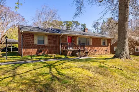 500 Putney St, Farmville, VA 23901