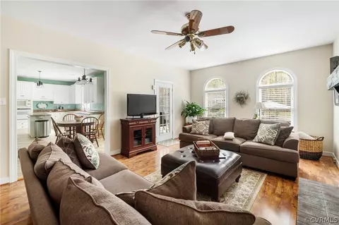 Living - 2689 Kingsmere Dr, Sandy Hook, VA 23153 photo 4 of 7
