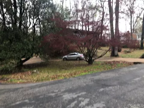 View/Area - 2730 Stratford Rd, Richmond, VA 23225 photo 3 of 4