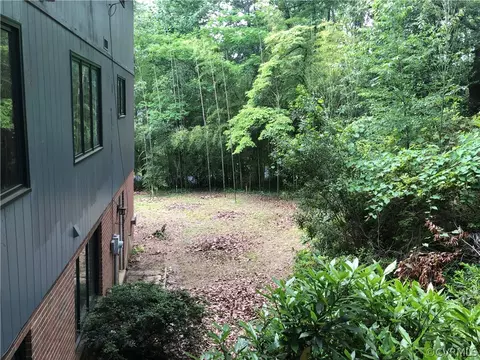 Exterior - 2730 Stratford Rd, Richmond, VA 23225 photo 7 of 13