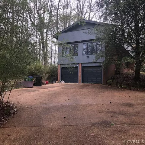 Exterior - 2730 Stratford Rd, Richmond, VA 23225 photo 2 of 13