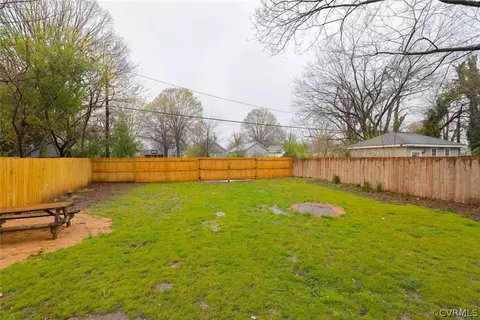 Exterior - 2409 Ingram Ave, Richmond, VA 23224 photo 6 of 8