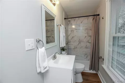 Bath - 2409 Ingram Ave, Richmond, VA 23224 photo 3 of 5