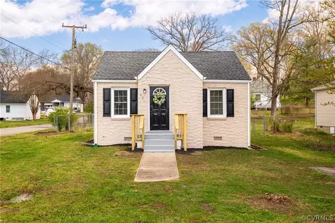 421 S 20th Ave, Hopewell, VA 23860