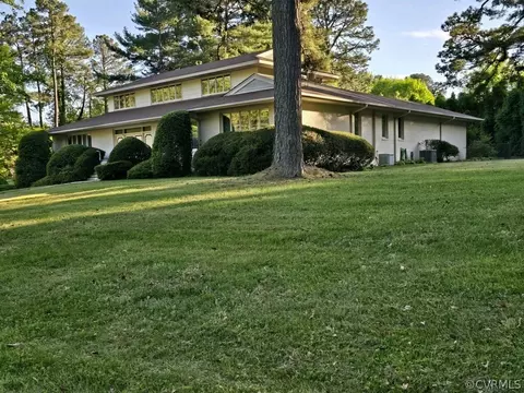 1840 S Westchester Dr, Petersburg, VA 23805