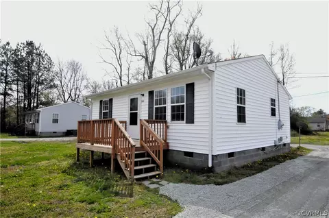 1060 Dry Bread Rd, Emporia, VA 23847