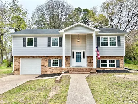 10912 Ironwood Dr, Hopewell, VA 23860