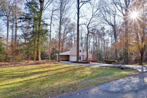 121 Wilderness Ln, Williamsburg, VA 23188