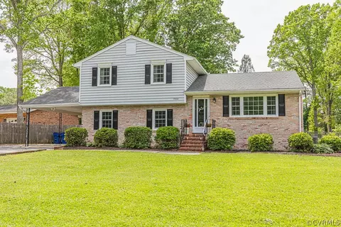 7800 Bronze Ln, Prince George, VA 23875