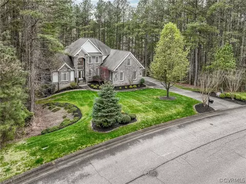 11355 Pinewild Dr, Providence Forge, VA 23140
