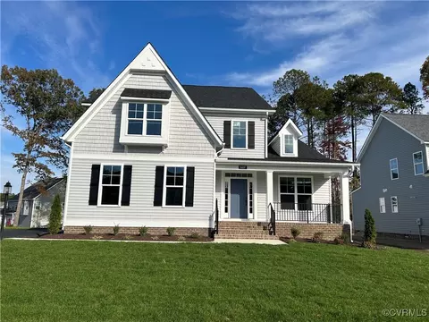 9407 Kinnerton Dr, Midlothian, VA 23112