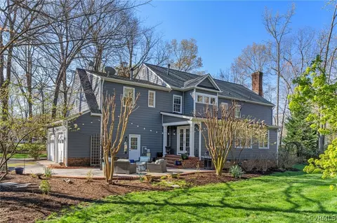 Exterior - 14420 Chepstow Rd, Midlothian, VA 23113 photo 2 of 9