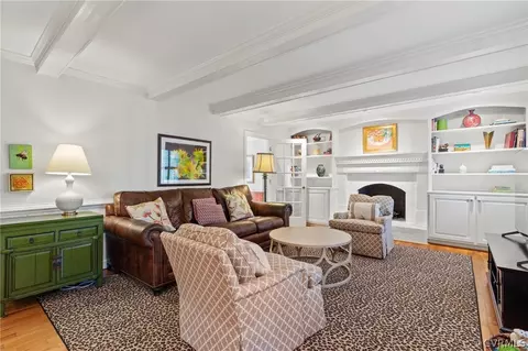 Living - 14420 Chepstow Rd, Midlothian, VA 23113 photo 6 of 8