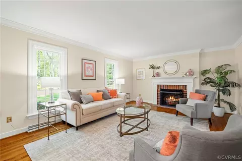 Living - 2421 Wildercroft Rd, Midlothian, VA 23113 photo 2 of 7