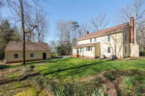 Exterior - 2421 Wildercroft Rd, Midlothian, VA 23113 photo 10 of 11