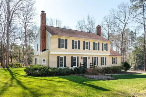 Exterior - 2421 Wildercroft Rd, Midlothian, VA 23113 photo 2 of 11