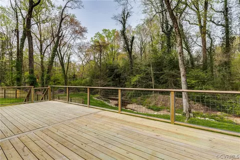 Exterior - 3300 E Weyburn Rd, Richmond, VA 23235 photo 11 of 15