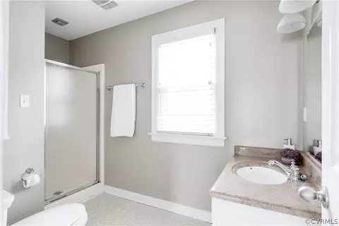 Bath - 3300 E Weyburn Rd, Richmond, VA 23235 photo 2 of 3