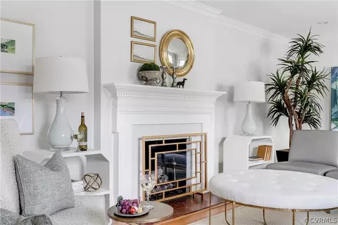 Living - 4301 Dover Rd, Richmond, VA 23221 photo 2 of 5