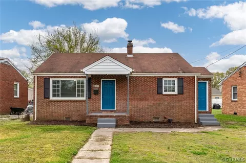 211 Moore Ave, Colonial Heights, VA 23834