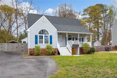 10011 Brittonwood Dr, Richmond, VA 23237
