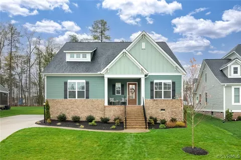18231 Cove Creek Dr, Moseley, VA 23120