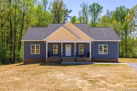 20691 Scarlet Oak Dr, Jetersville, VA 23083