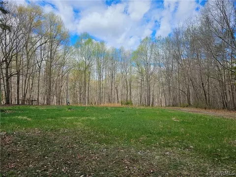 2881 Oakland Rd, Louisa, VA 23093
