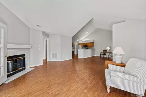 Living - 1317 Tannery Cir, Midlothian, VA 23113 photo 1 of 4