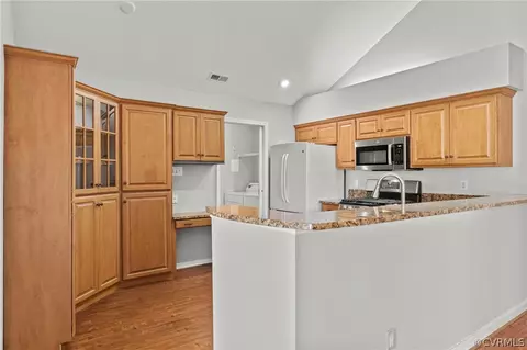 Kitchen - 1317 Tannery Cir, Midlothian, VA 23113 photo 1 of 8