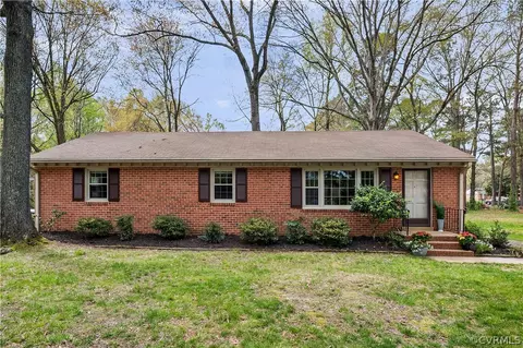 405 Pleasant St, Highland Springs, VA 23075