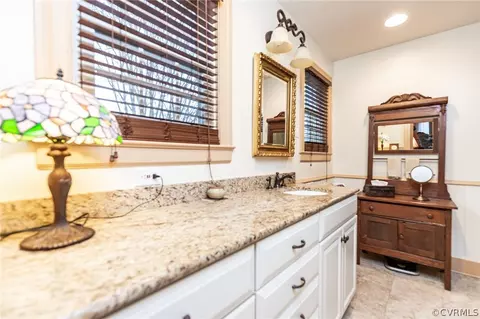Bath - 4310 Springhill Ave, Richmond, VA 23225 photo 1 of 4