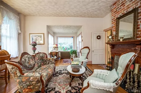 Living - 4310 Springhill Ave, Richmond, VA 23225 photo 3 of 6
