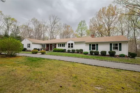 9036 Triple Trl, Mechanicsville, VA 23116