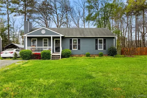 11707 Bailey Woods Dr, Midlothian, VA 23112