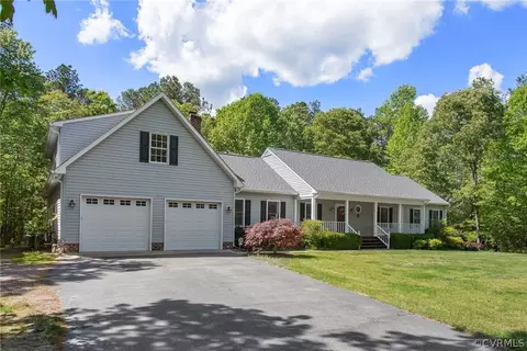 6380 Boundary Run Dr, Mechanicsville, VA 23111