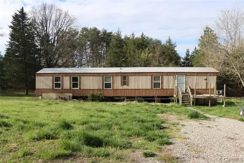 3 Cherry Hill Ln, Cumberland, VA 23040