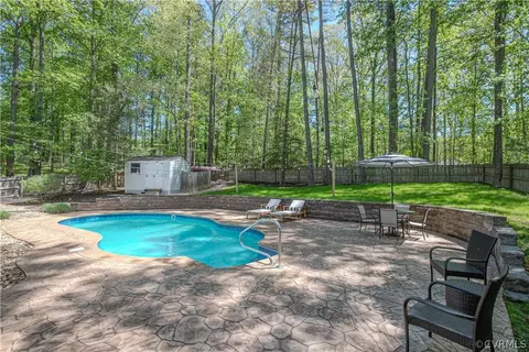 5809 Gates Mill Pl, Midlothian, VA 23112 photo 3