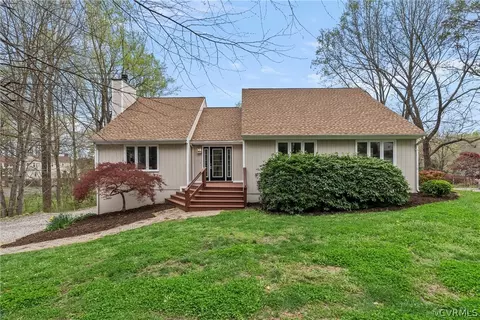 9811 Kingussle Ln, North Chesterfield, VA 23236