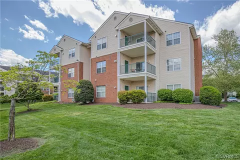 9611 Links Way #F, Glen Allen, VA 23059