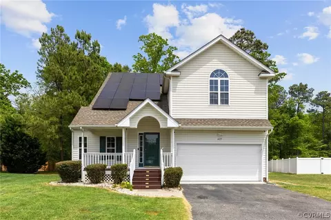 14725 Cobbs Point Dr, Chester, VA 23836