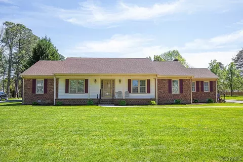 8007 Chartwell Dr, Mechanicsville, VA 23116