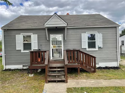 105 Culpepper Ave, Petersburg, VA 23803