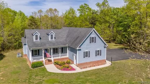 122 Beagle Run Dr, Bumpass, VA 23024