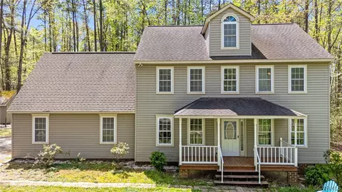17254 Burchett Ln, Beaverdam, VA 23015